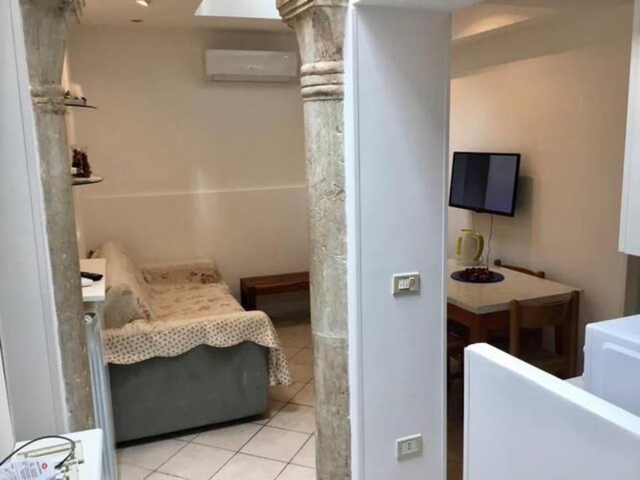Apartment Close Guglie Bridge Венеція Екстер'єр фото